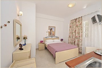 Grecia Privát Naoussa, Exteriorul